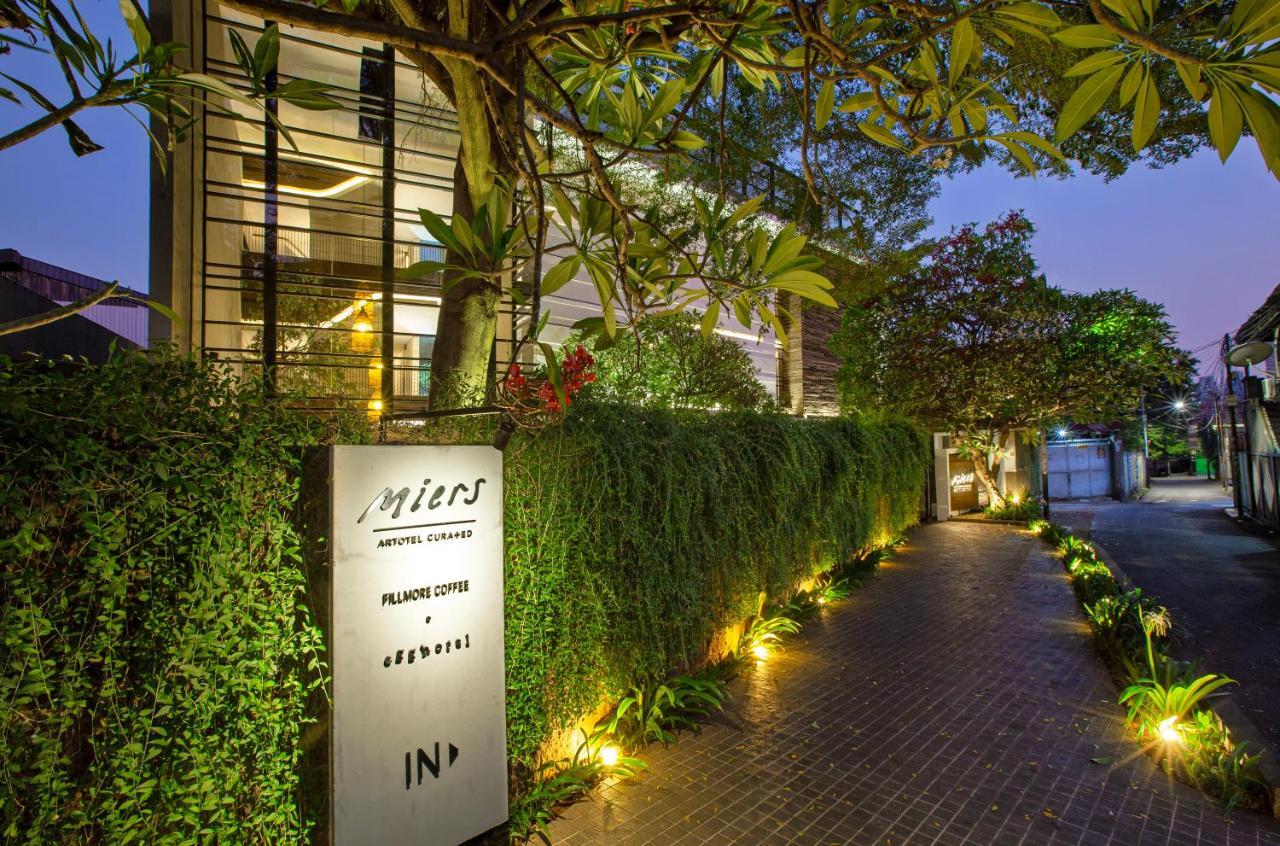 Miers Kuningan, Artotel Curated Jakarta Exterior photo